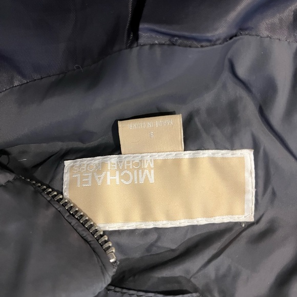 Vest - Picture 2 of 2